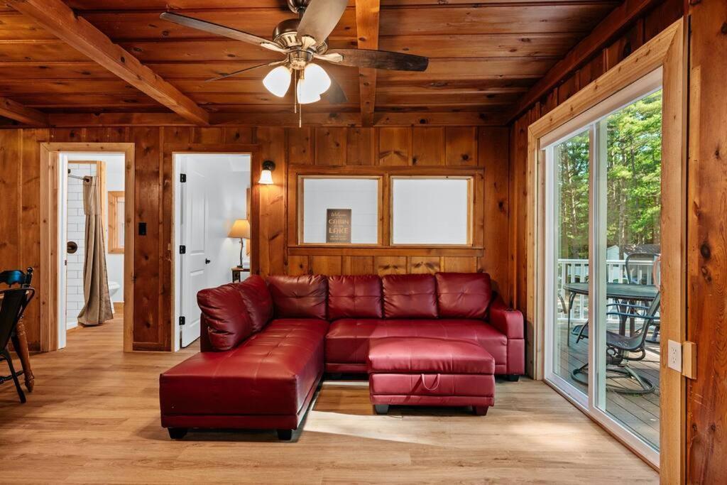 Cabin On Beautiful Arbutus Lake Near Traverse Stadt Exterior foto